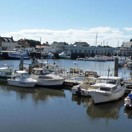 Chez Patrick Grandcamp-Maisy